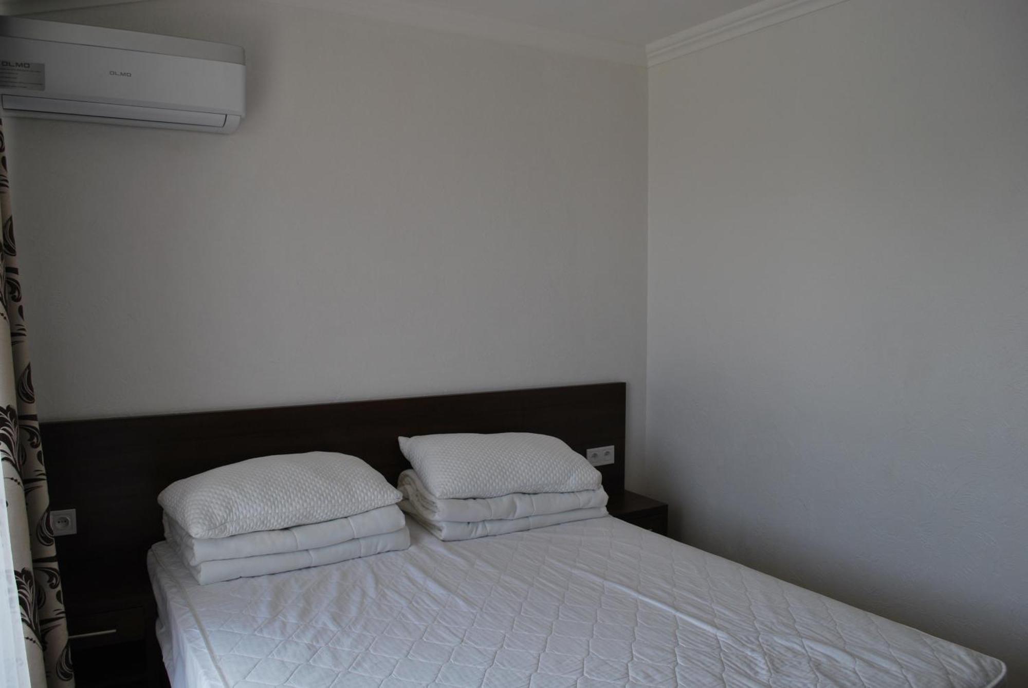 Shpinat Hotel Odesa Room photo