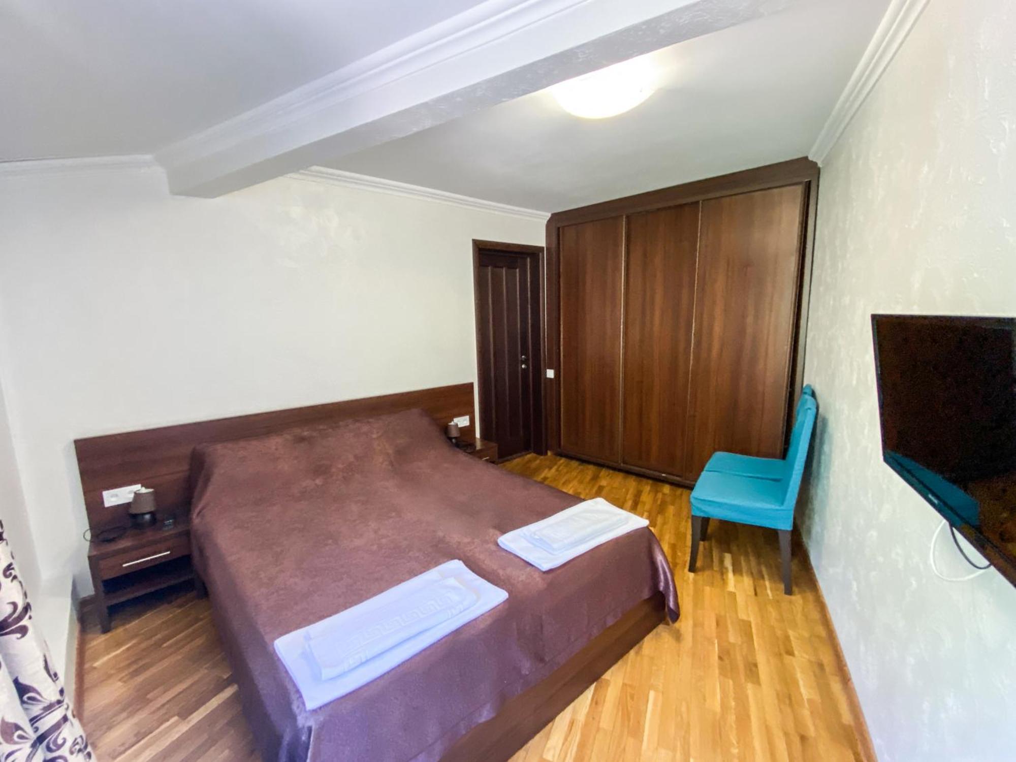 Shpinat Hotel Odesa Exterior photo
